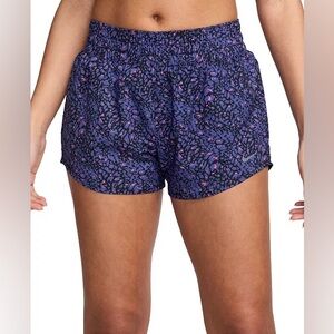 NWT Nike Women's Dri-FIT Mid-Rise Loose Fit 3" Brief-Lined Shorts~XS~$45
